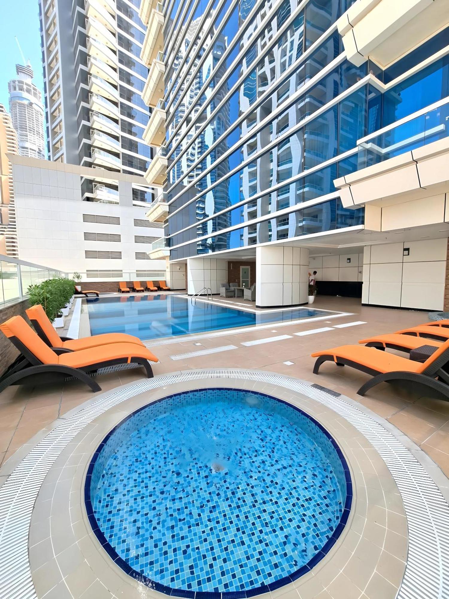 Barcelo Residences Dubai Marina Exteriör bild
